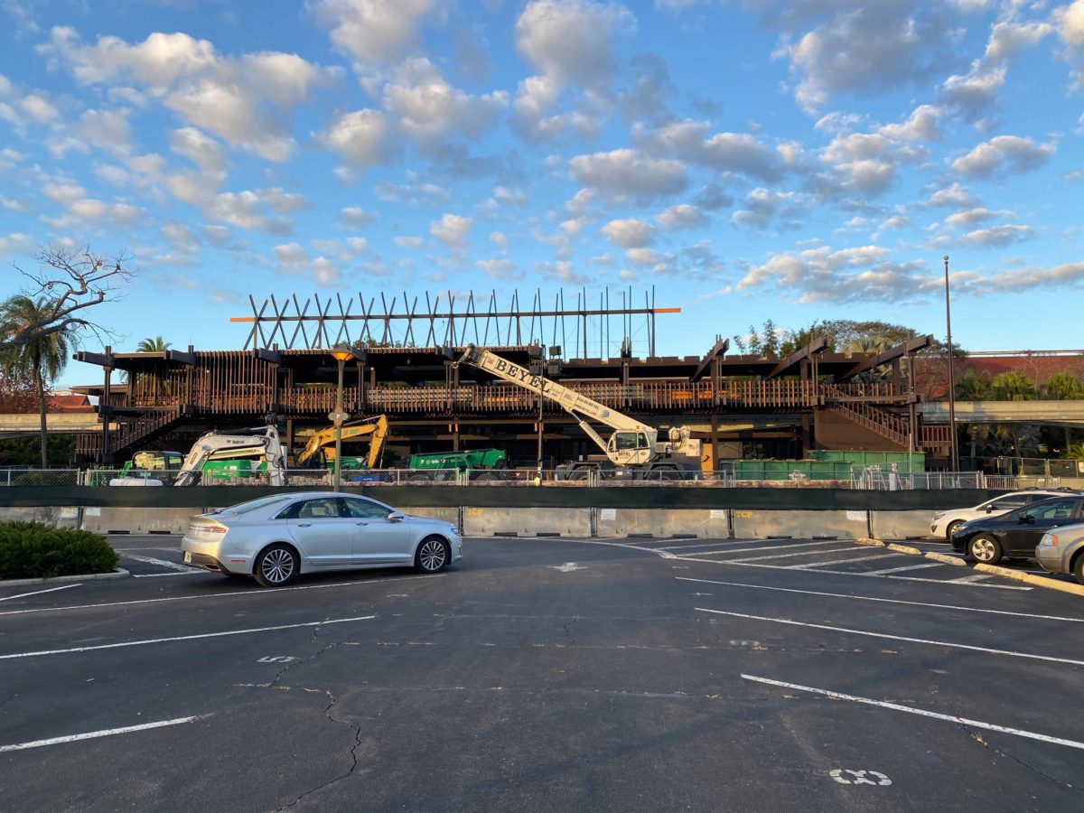 polynesian-village-monorail-platform-construction-1-9660952