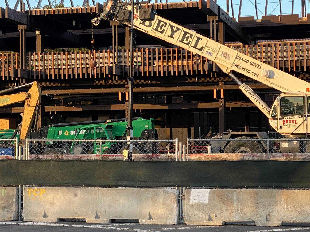 polynesian-village-monorail-platform-construction-14-1355105