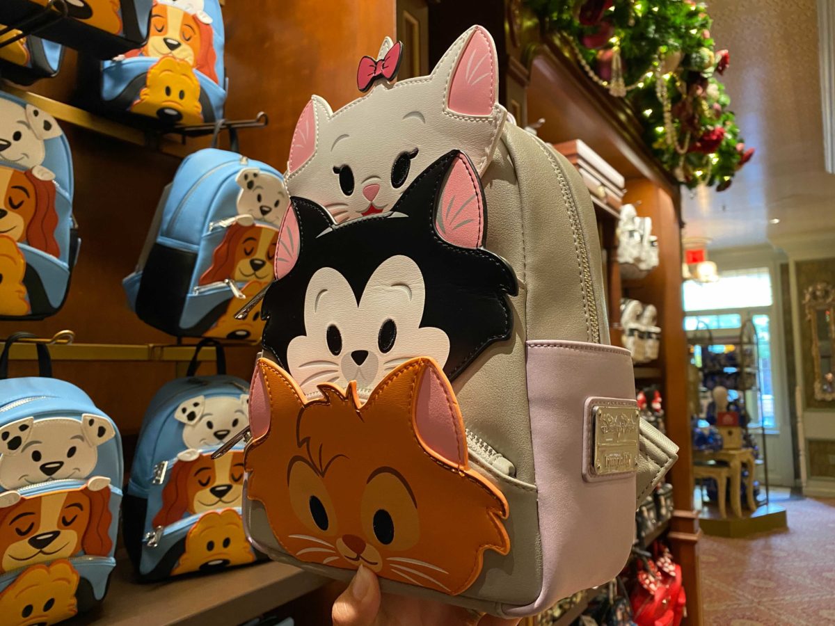 disney-dogs-cats-loungefly-7