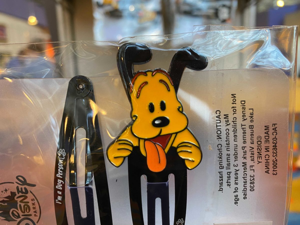 disney-dogs-pluto-hair-clips-2