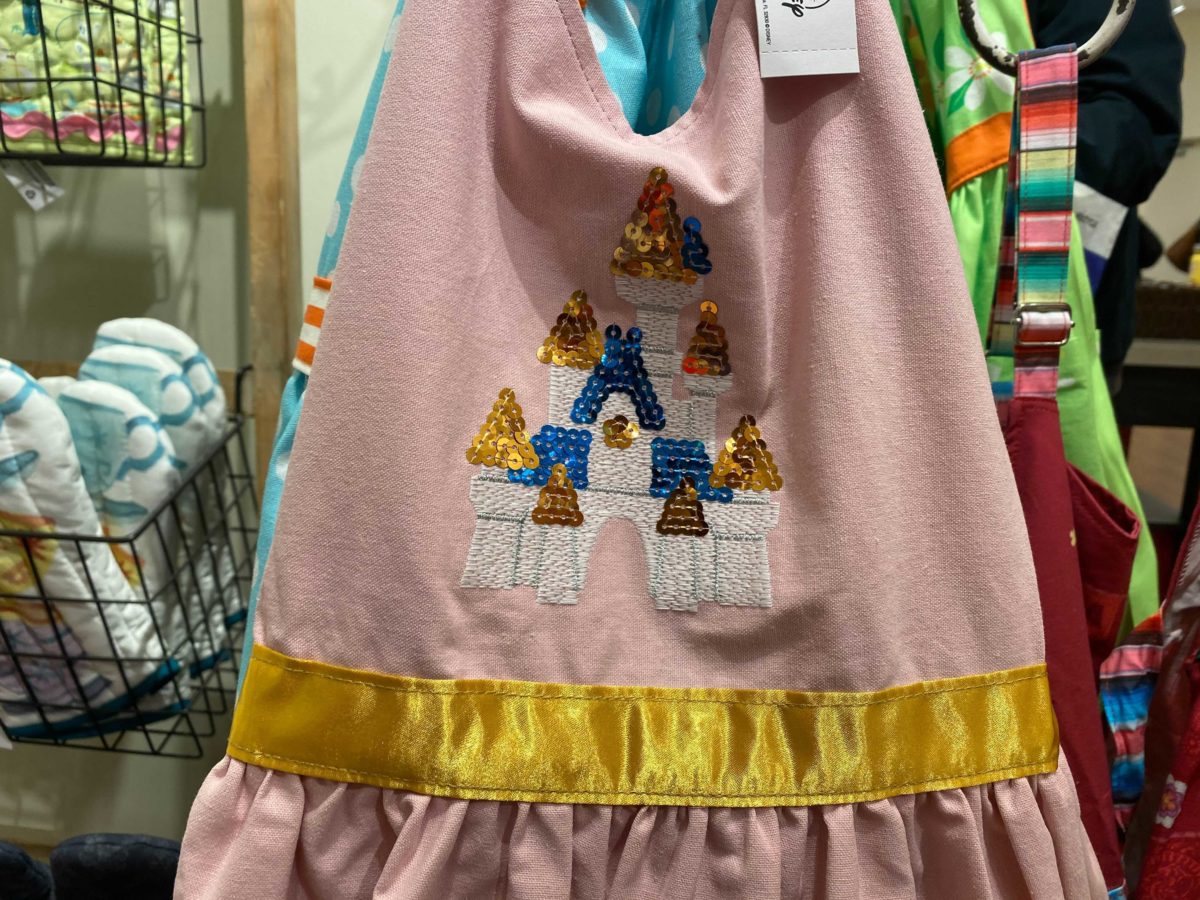 disney-home-kitchen-merch-19