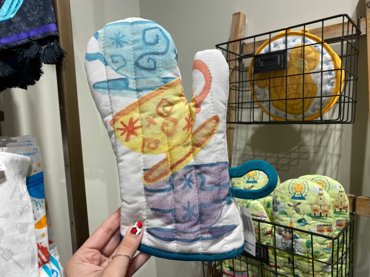 disney-home-kitchen-merch-26
