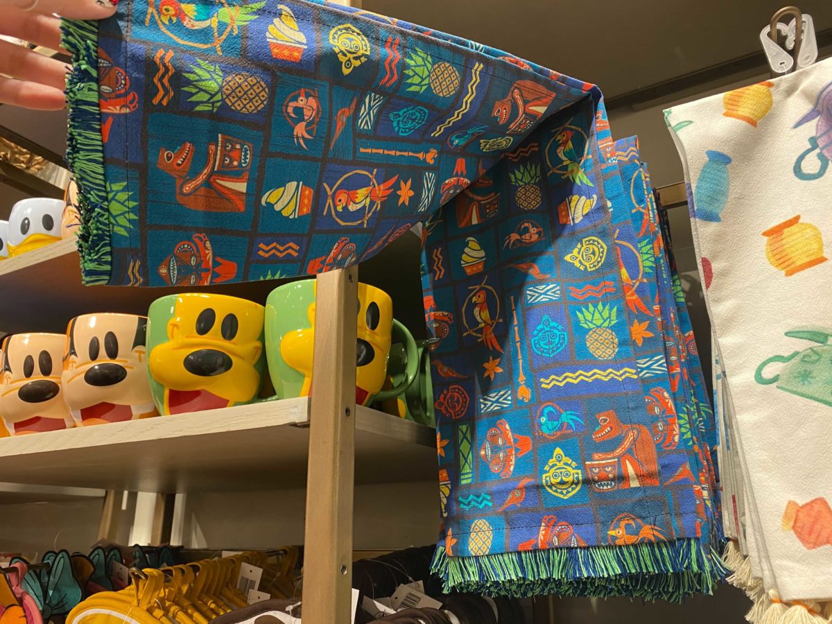 disney-home-kitchen-merch-39
