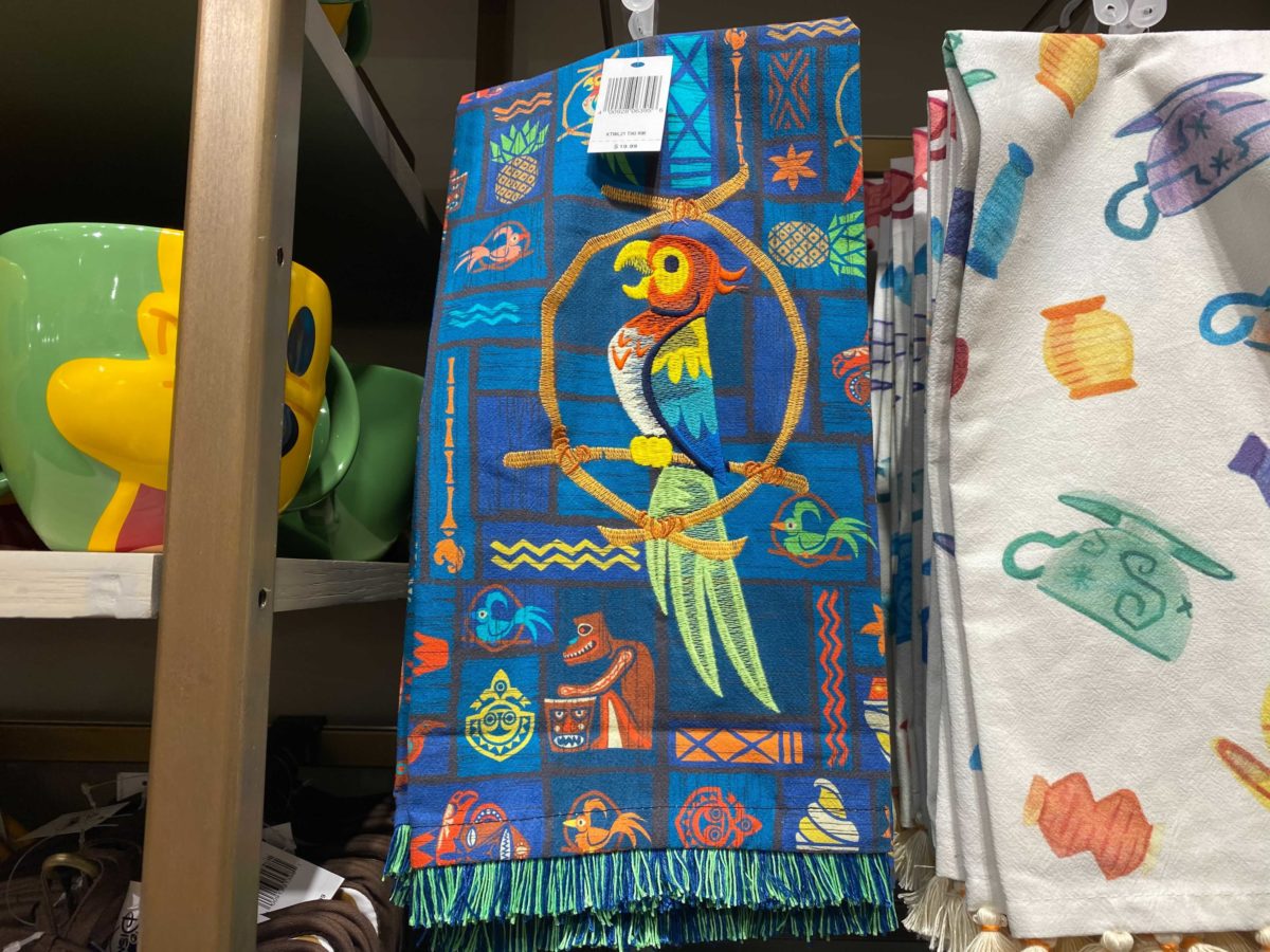 disney-home-kitchen-merch-41