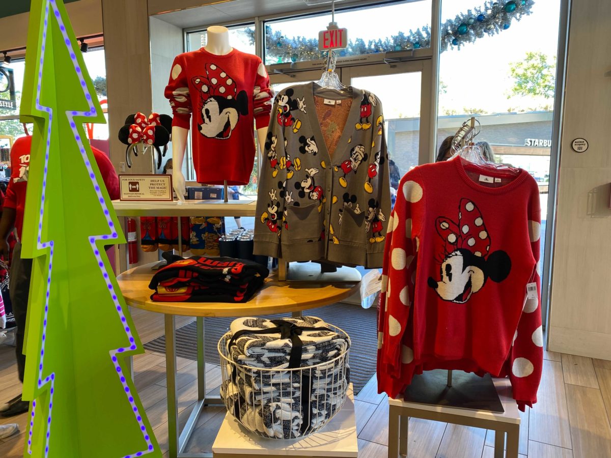 PHOTOS: New Character and Classic Logo Knitted Sweaters Available 