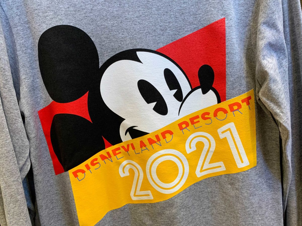 disneyland-resort-2021-long-sleeved-t-shirt-2