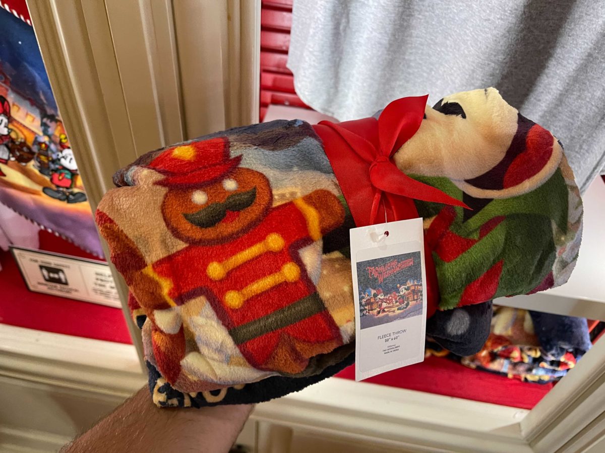 frohliche-weihnachten-fleece-throw-blanket-3
