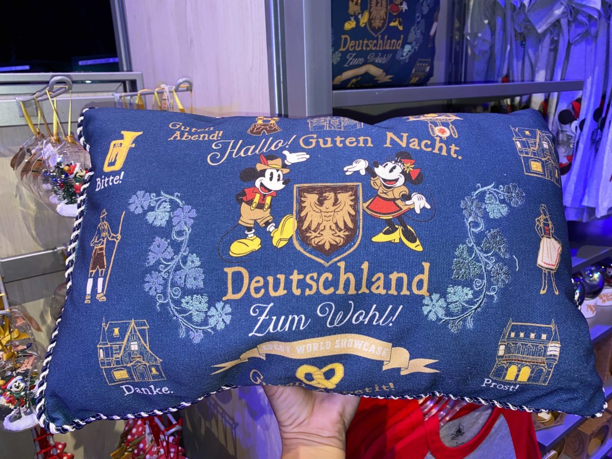 germany-pavilion-pillow-2