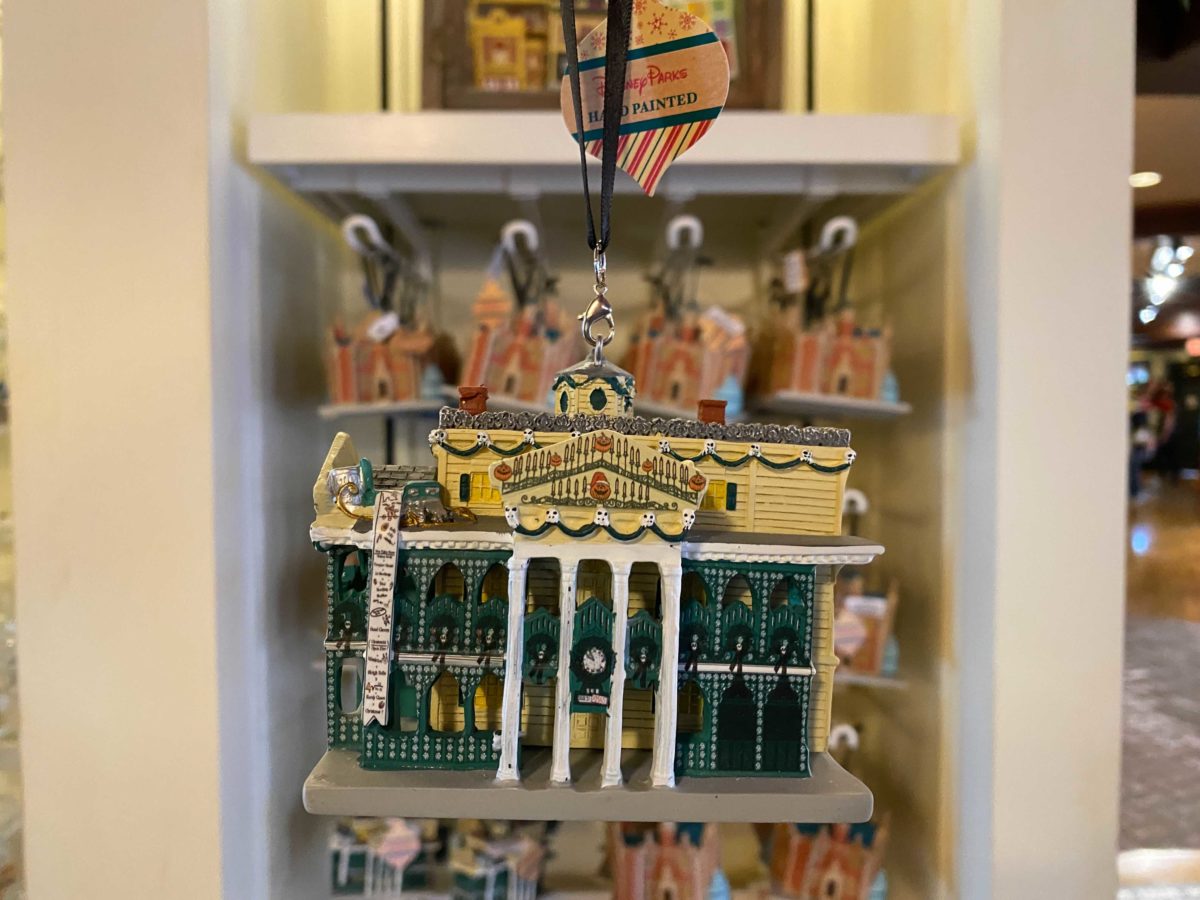 Photos New Haunted Mansion Holiday Ornament Materializes At Walt Disney World Wdw News Today - roblox haunted mansion ride