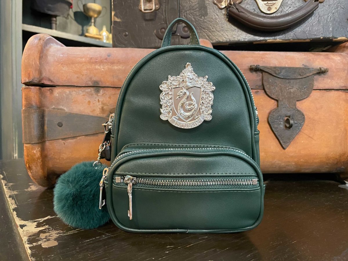 hogwarts-mini-backpacks-slytherin-1