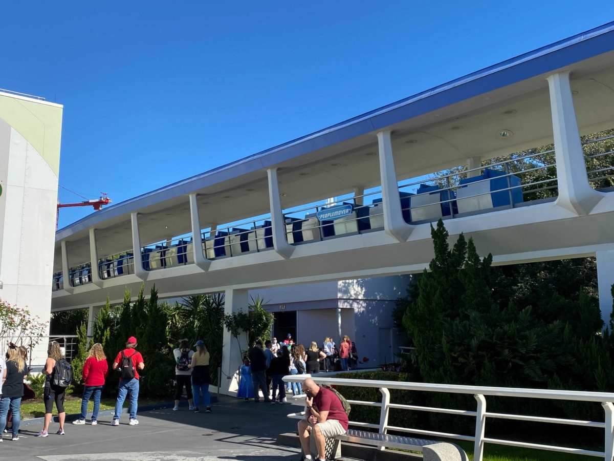 peoplemover-vehicles-connected-2-9440388