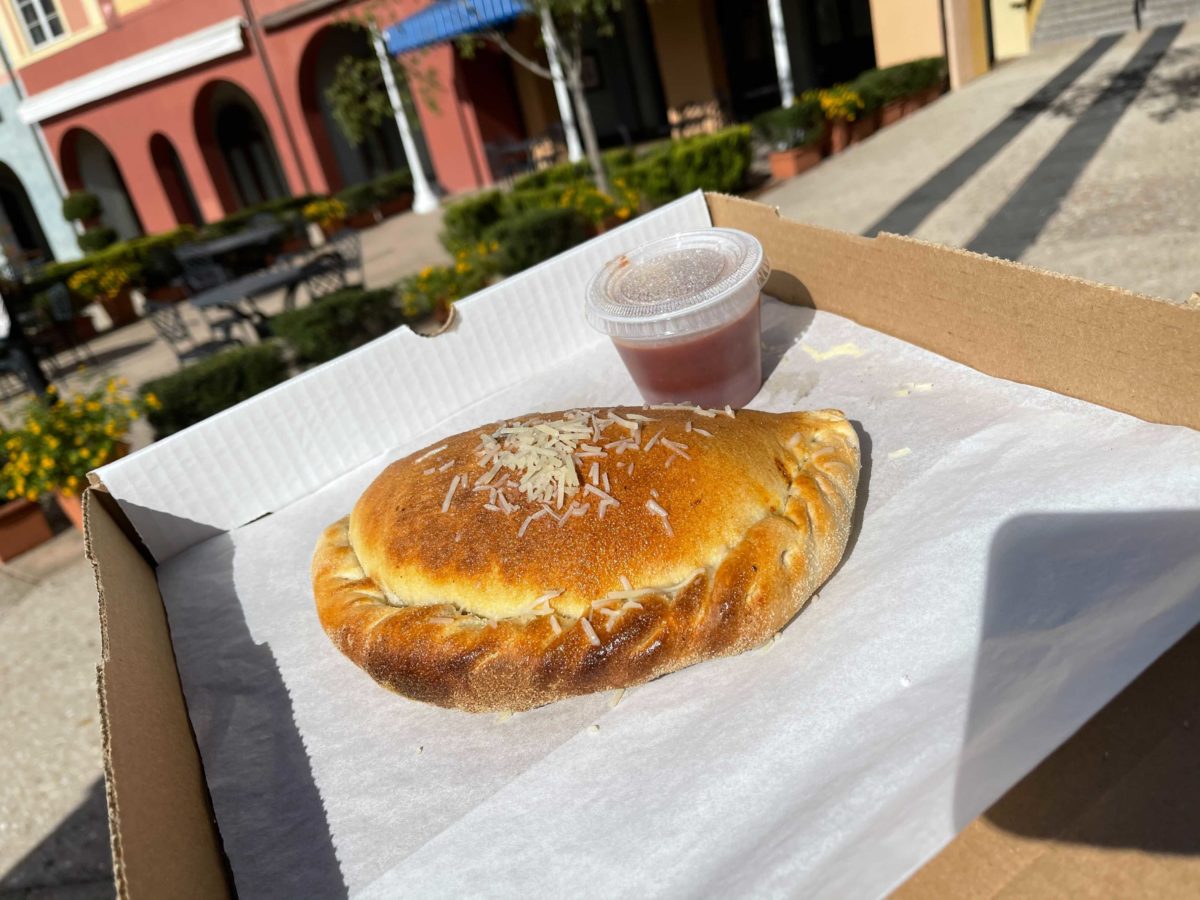 sals-market-deli-sal-zone-calzone-vegetable-6