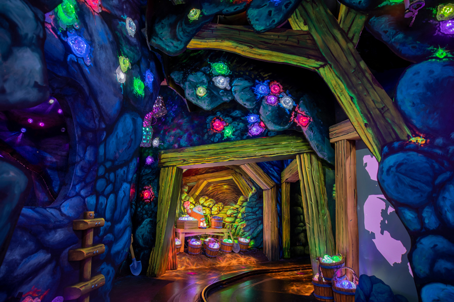Snow White's Enchanted Wish mine