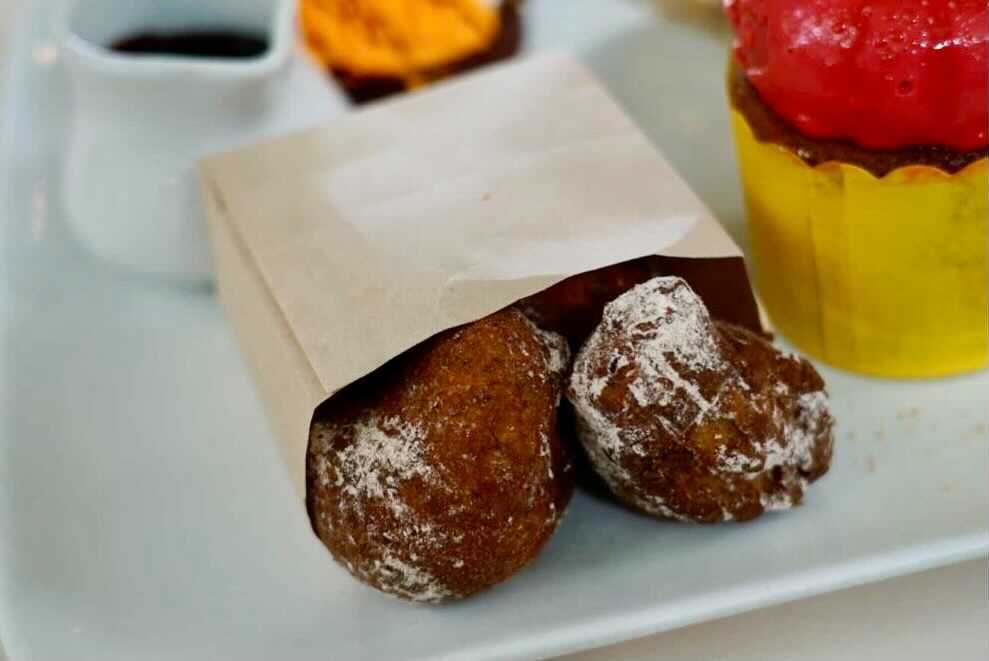 the-crystal-palace-donuts-9342963