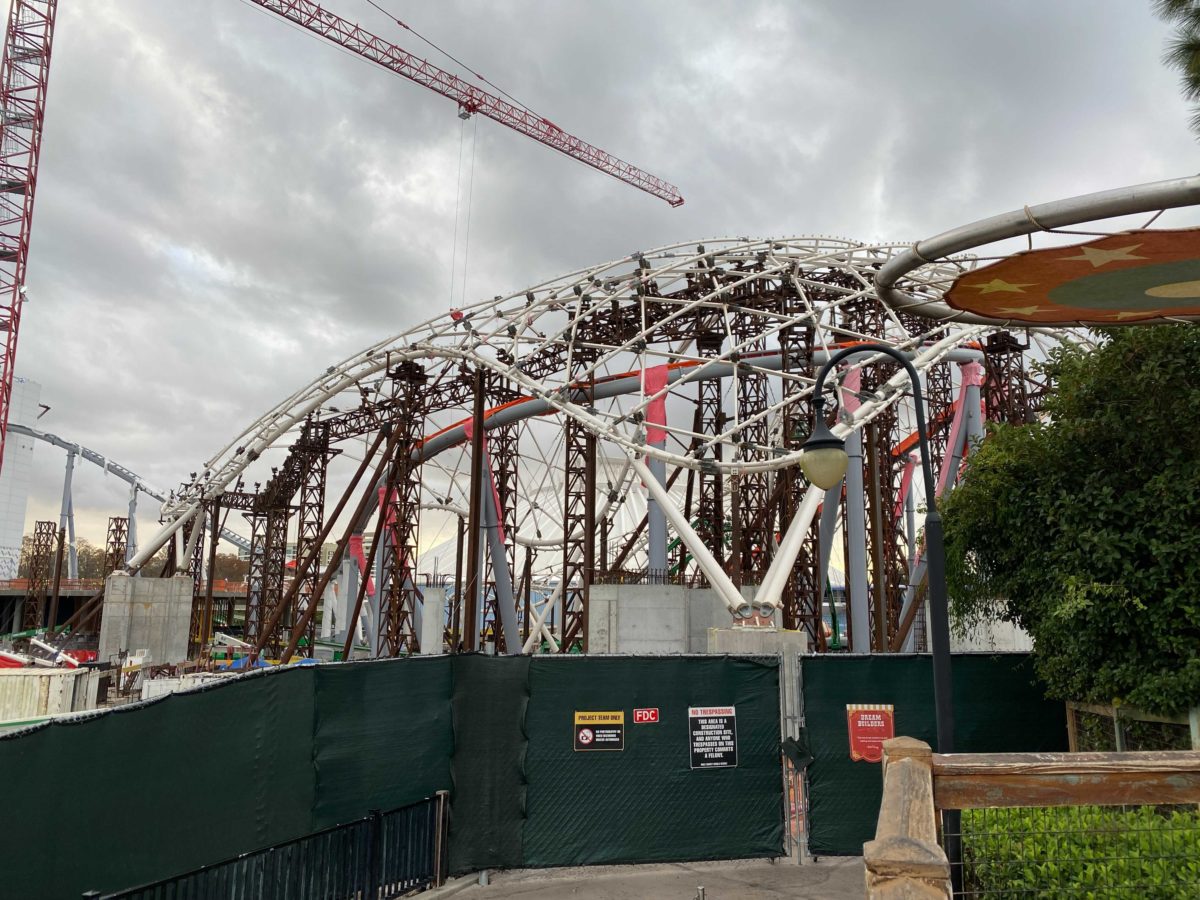 tron-lightcycle-run-construction-december-30-2020-2