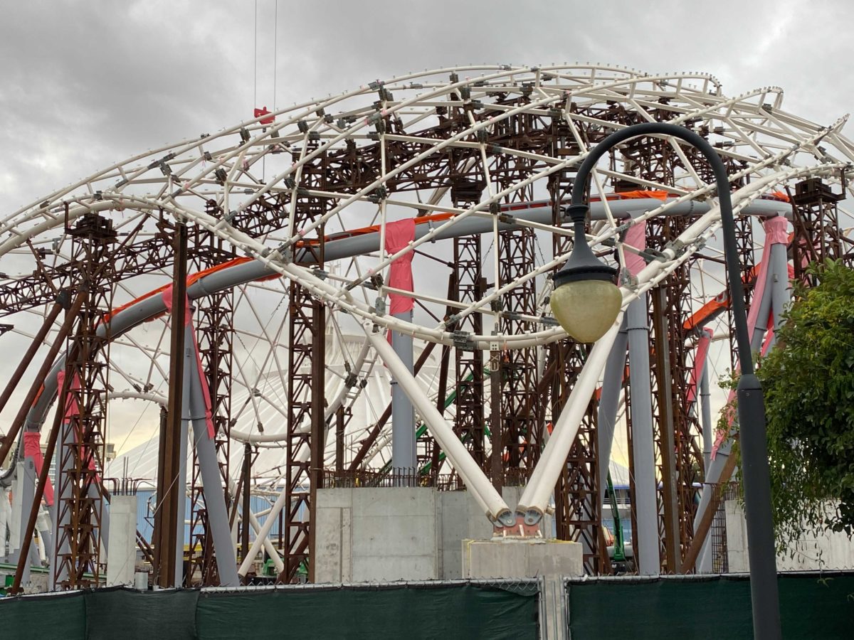 tron-lightcycle-run-construction-december-30-2020-5