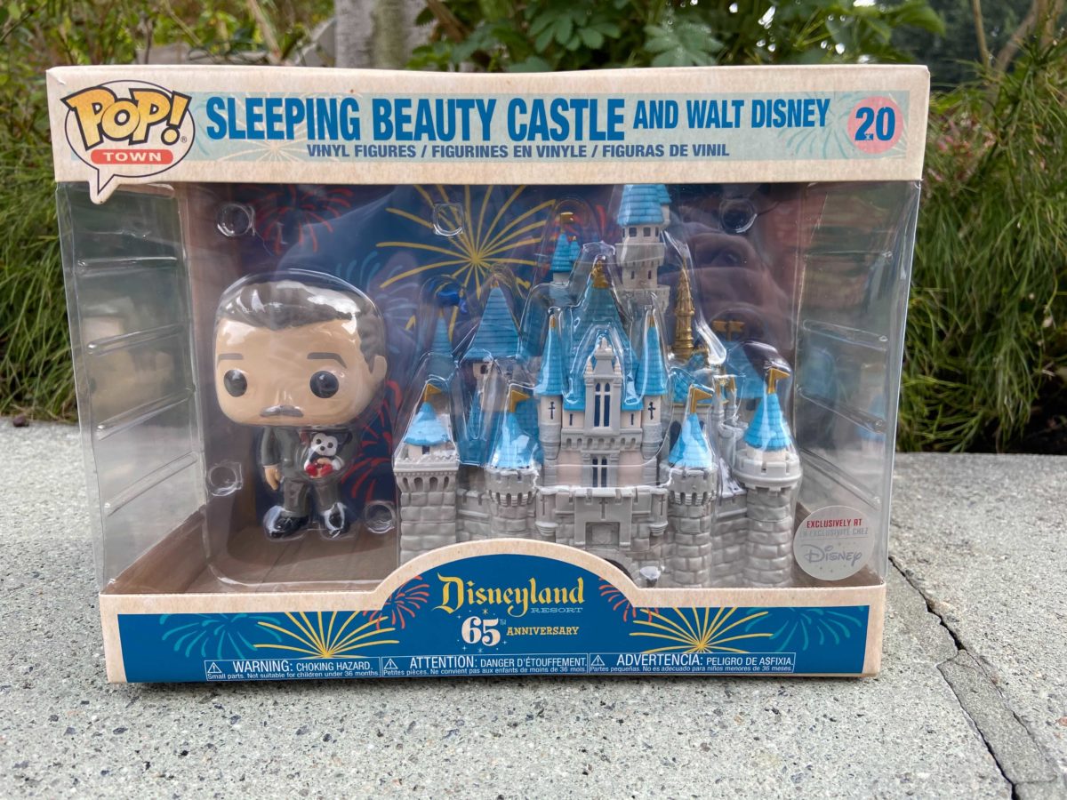 PHOTOS NEW Walt Disney and Sleeping Beauty Castle Funko Pop! Set
