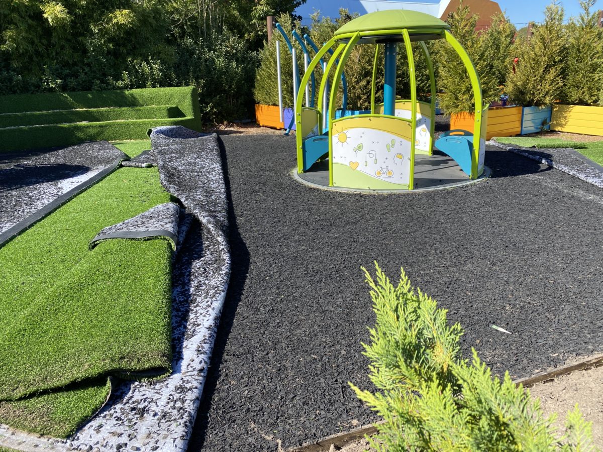 astroturf-pulled-up-play-area-near-travelers-cafe-epcot-01192021-1036718