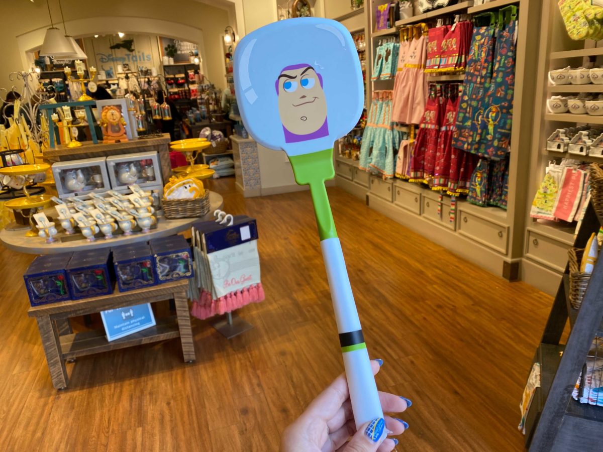 disneyland-merchandise-0