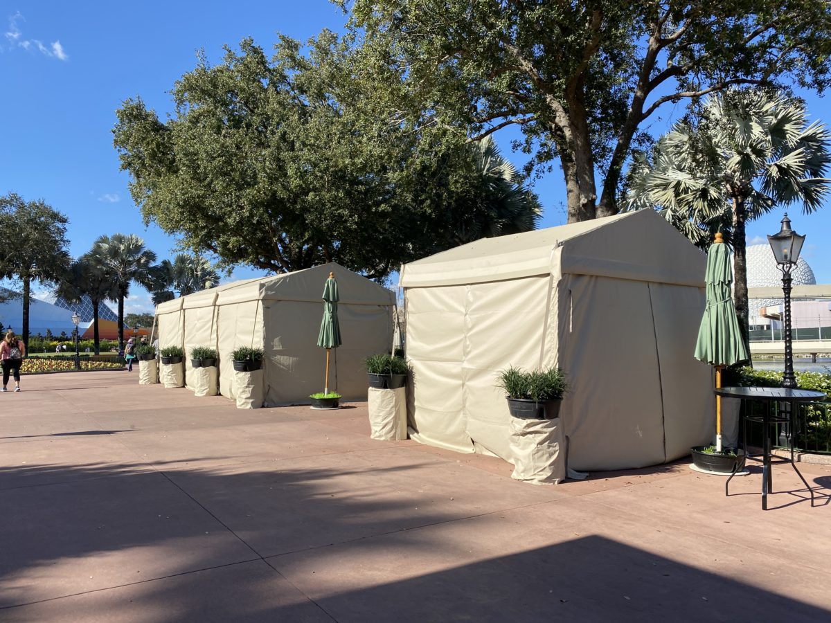 festival-of-the-arts-tents-near-disney-traders-epcot-01052021-5977774