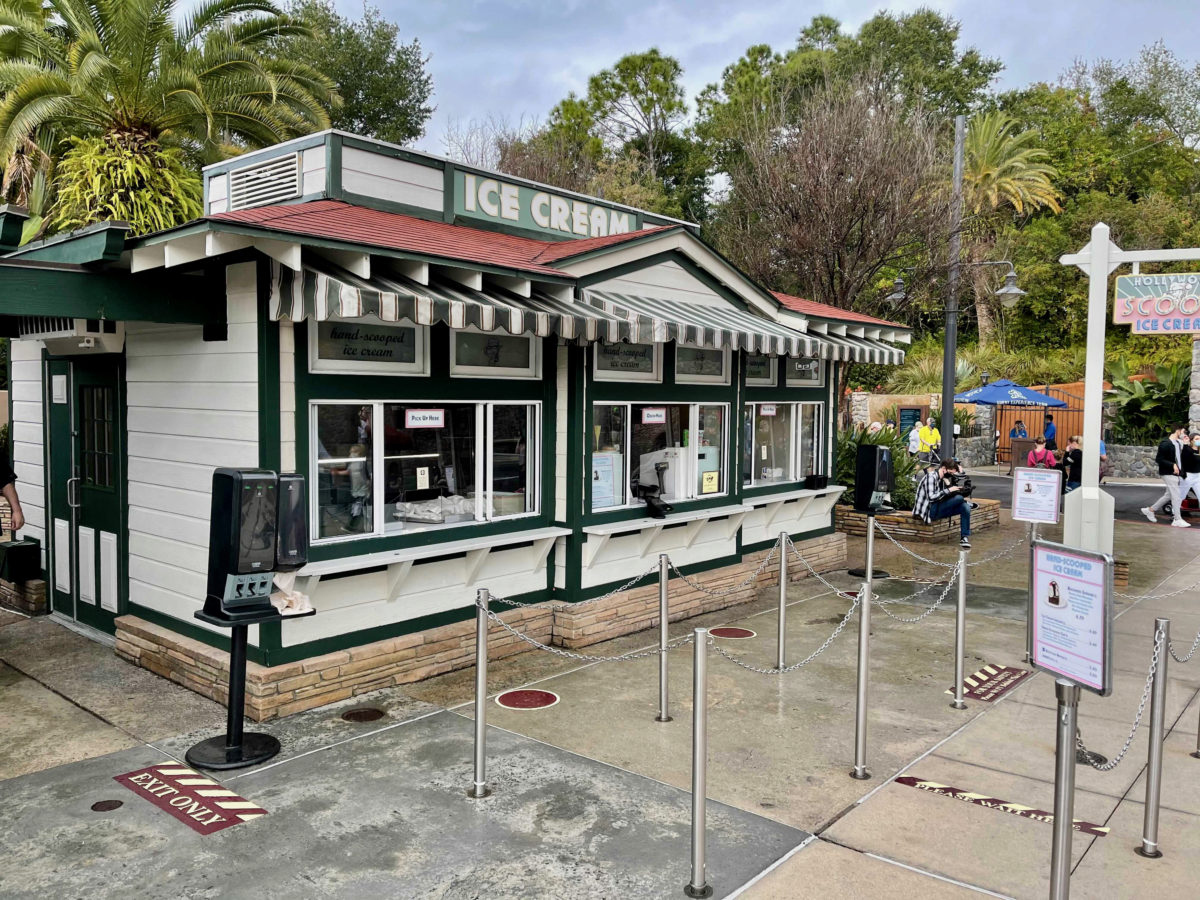 hollywood-scoops-breakfast-11-6738214