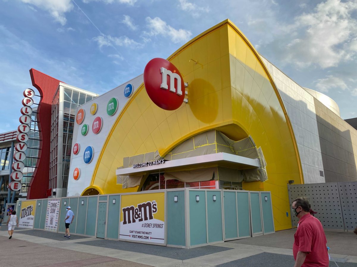 PHOTOS: M&M's Store Facade Receives Final Giant M&M's and New Sign at ...