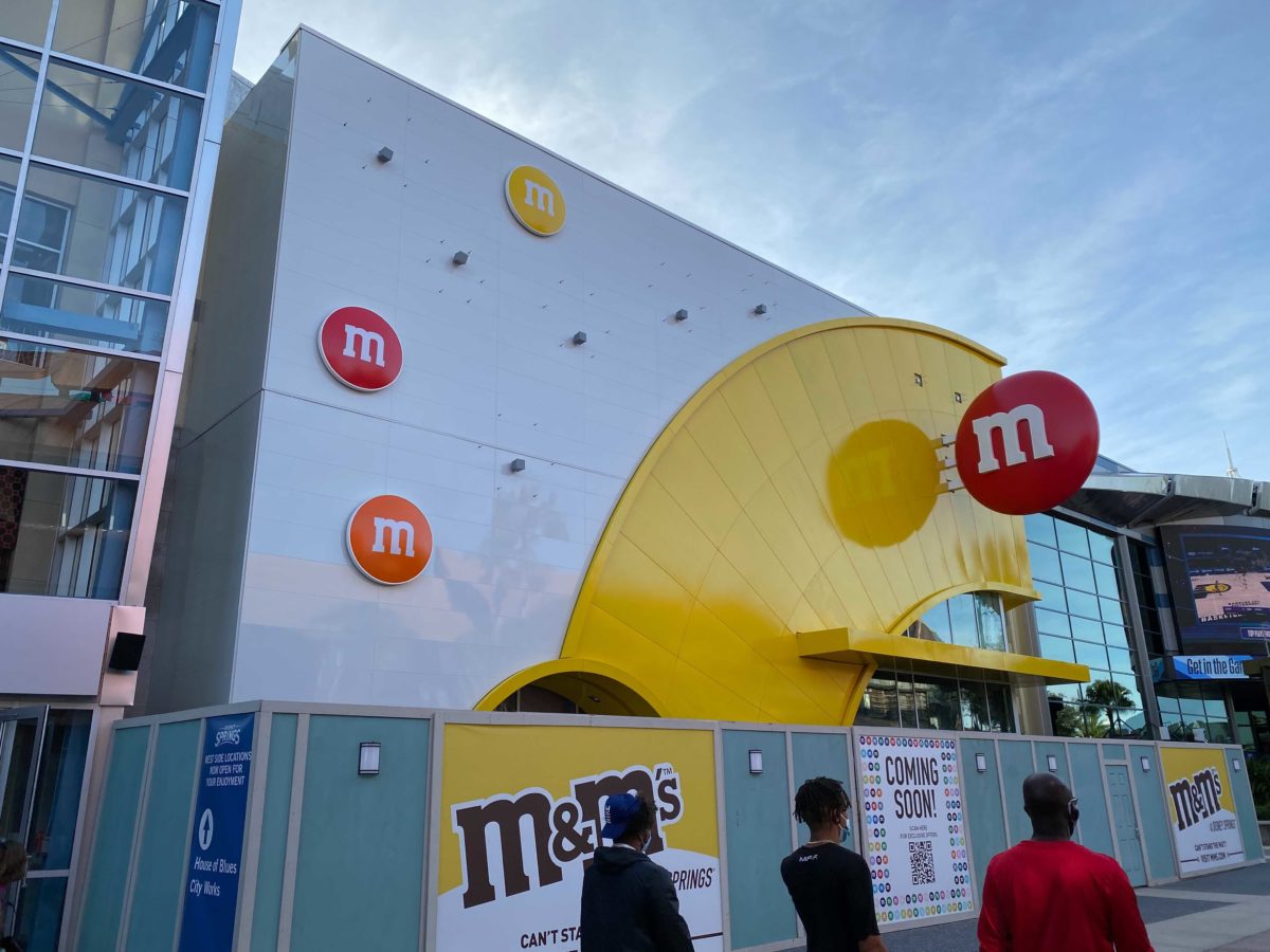 PHOTOS: Three Colorful M&M's Added to the M&M's Store Facade at Disney ...