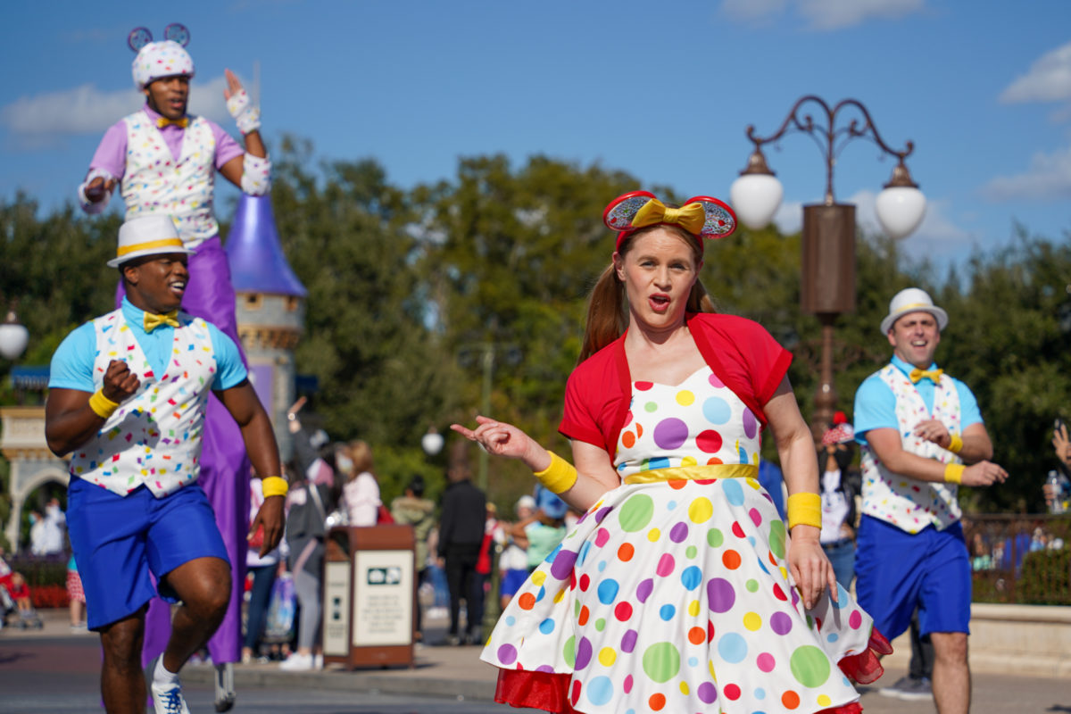 mickey-friends-cavalcade-1-16-21-1-3010613