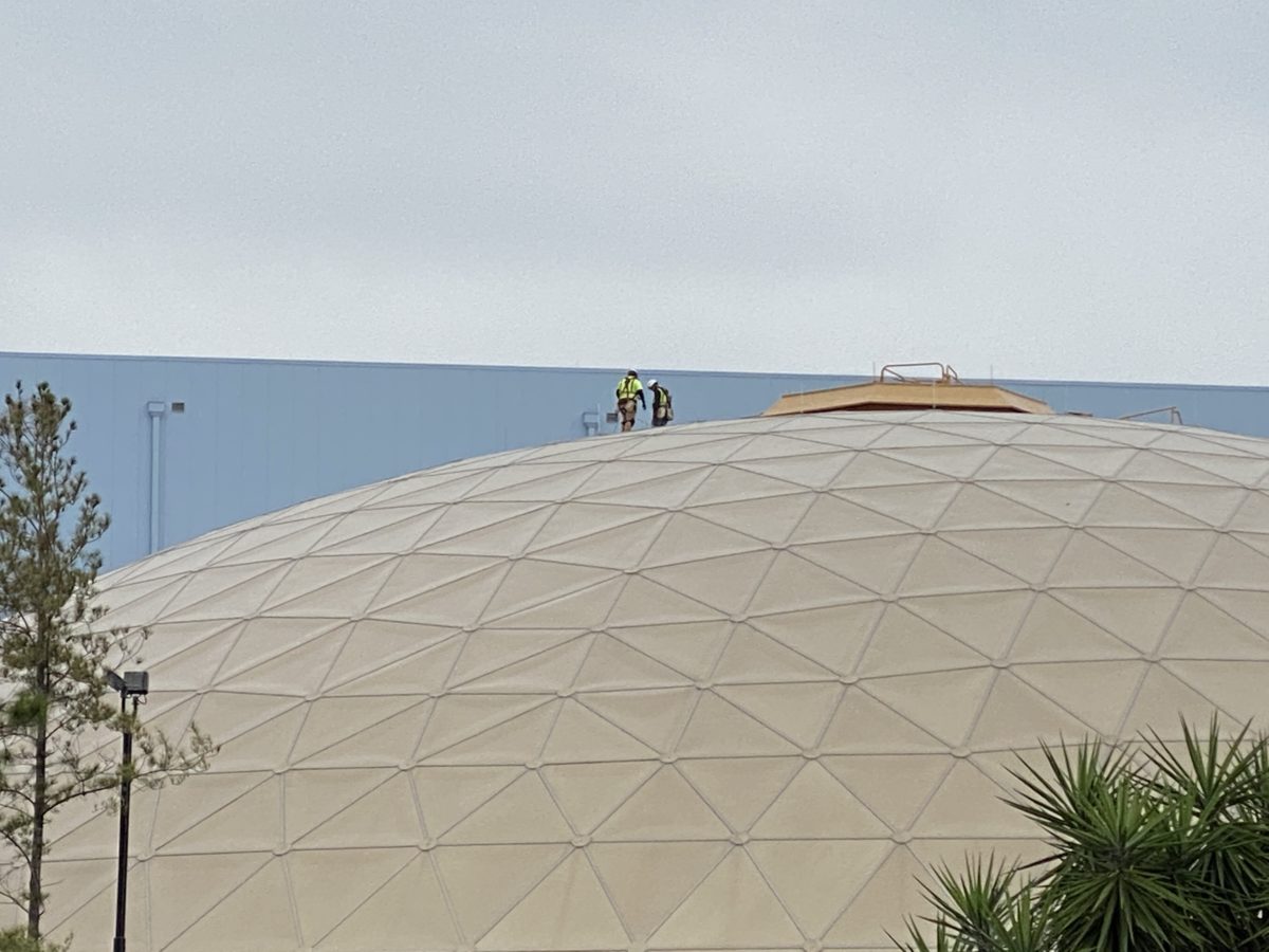 play-pavilion-workers-present-epcot-01132021-6641986