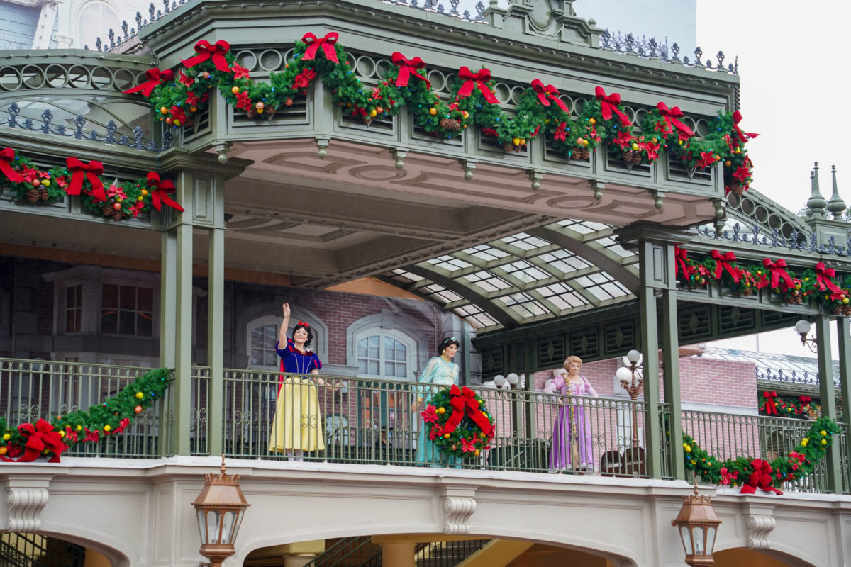 princesses-at-main-street-station-1-3-21-3996133
