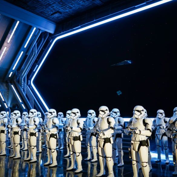 Star Wars: Rise of the Resistance hangar bay