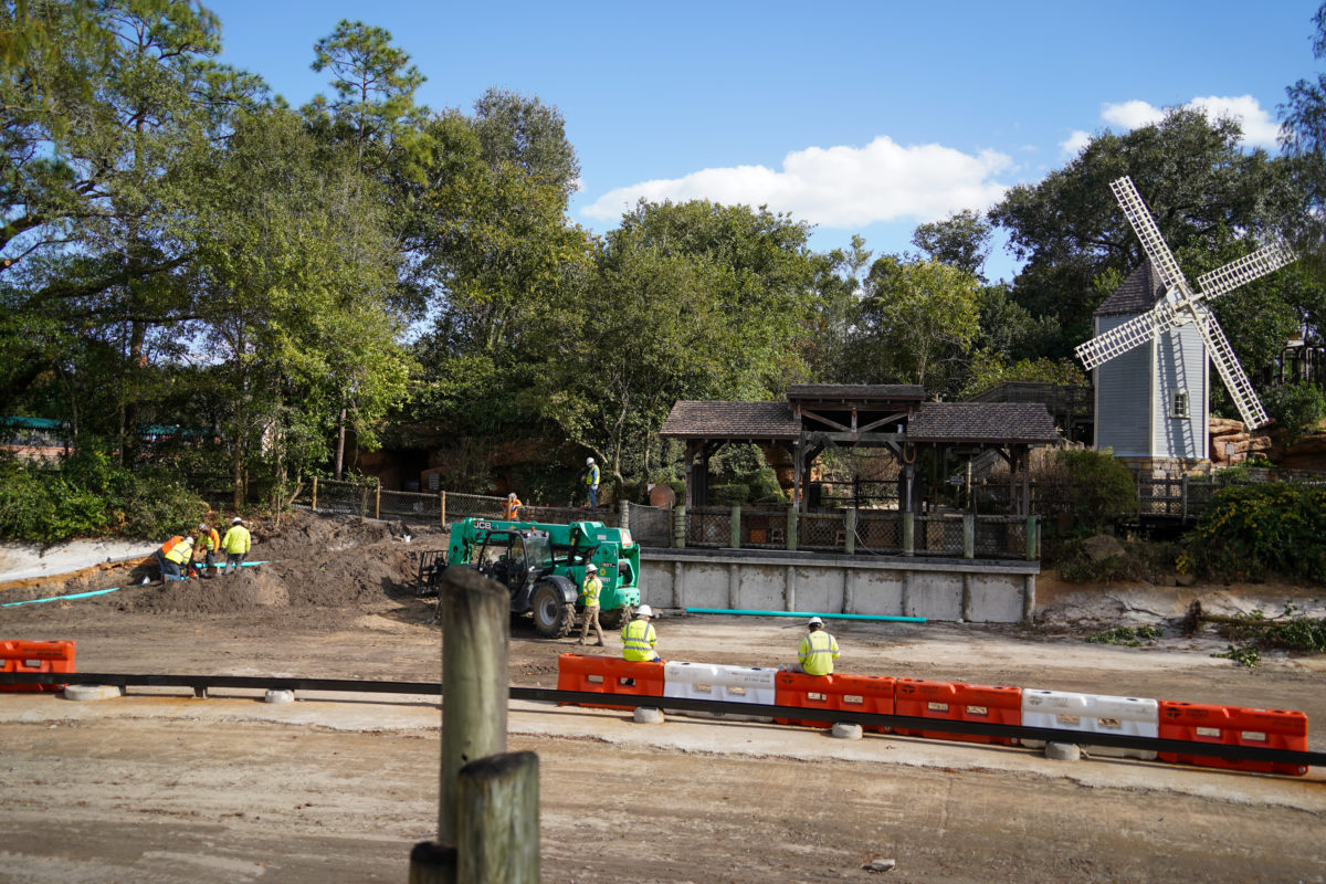 rivers-of-america-refurbishment-1-16-21-2-4805648