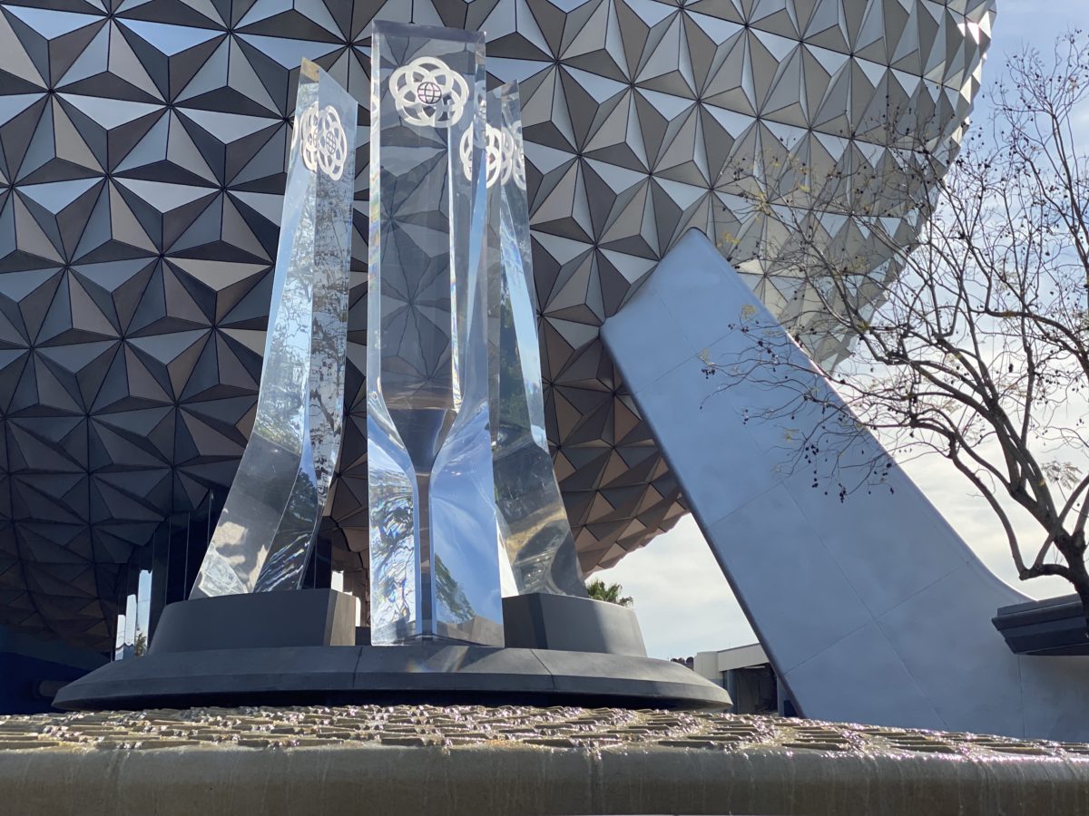 spaceship-earth-entrance-fountain-featured-hero-image-epcot-01142021-8951777