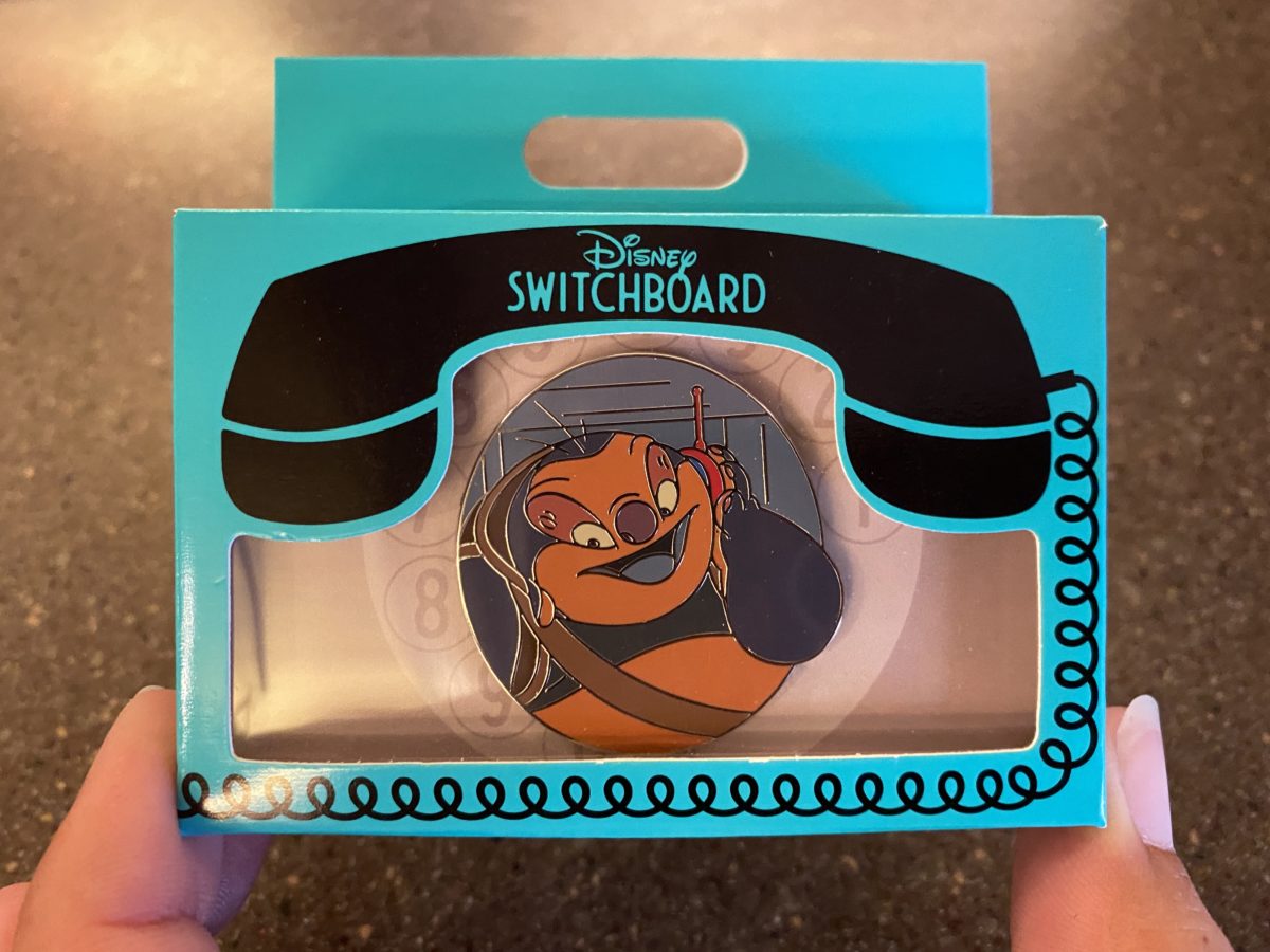 Switchboard-reveal-and-hide-limited-release-mystery-pin-Jumbo-Jookiba-Magic-Kingdom-01082021-4640116