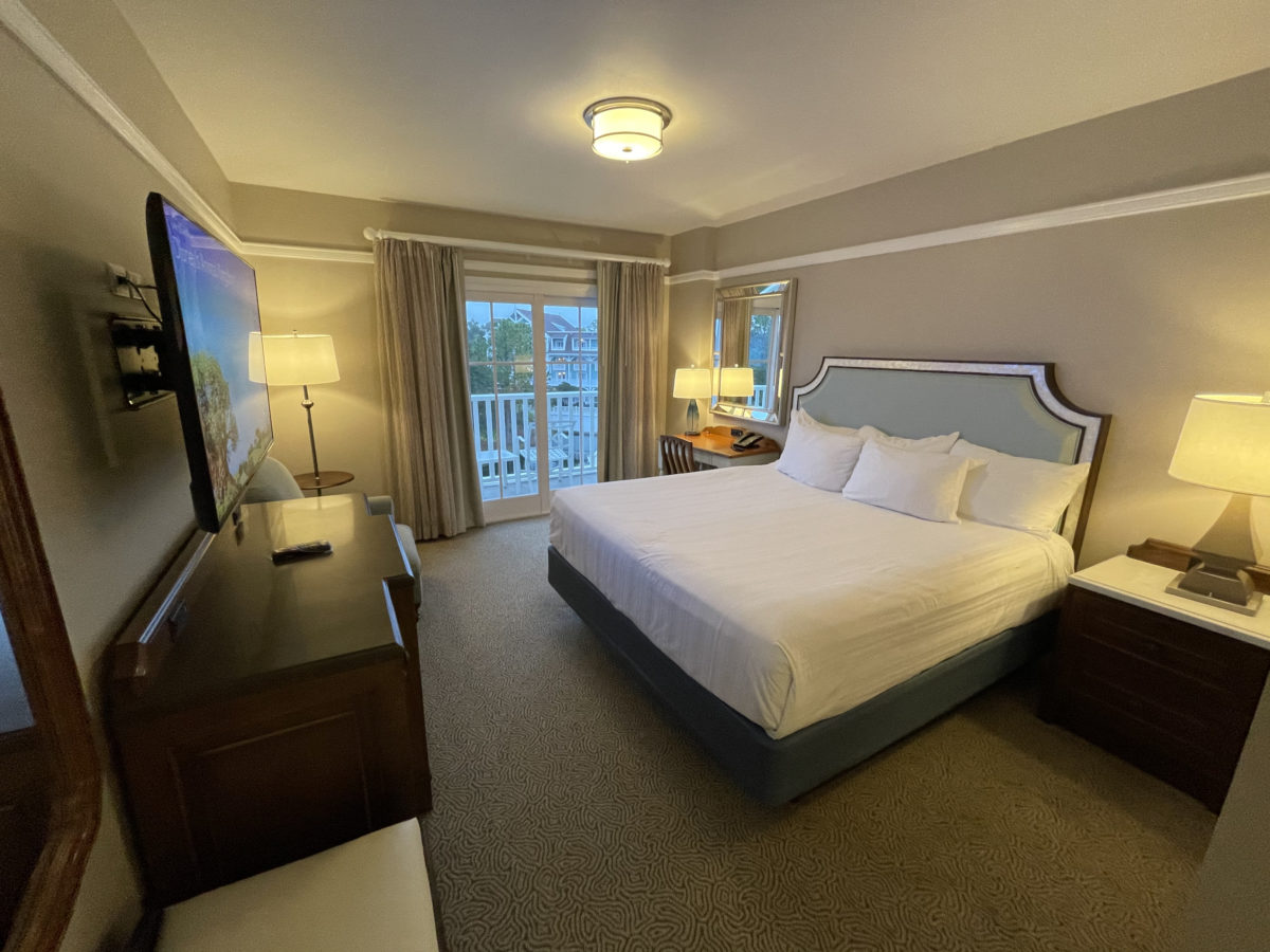 PHOTOS, VIDEO: Tour a 2-Bedroom Villa at Disney's Beach Club Resort