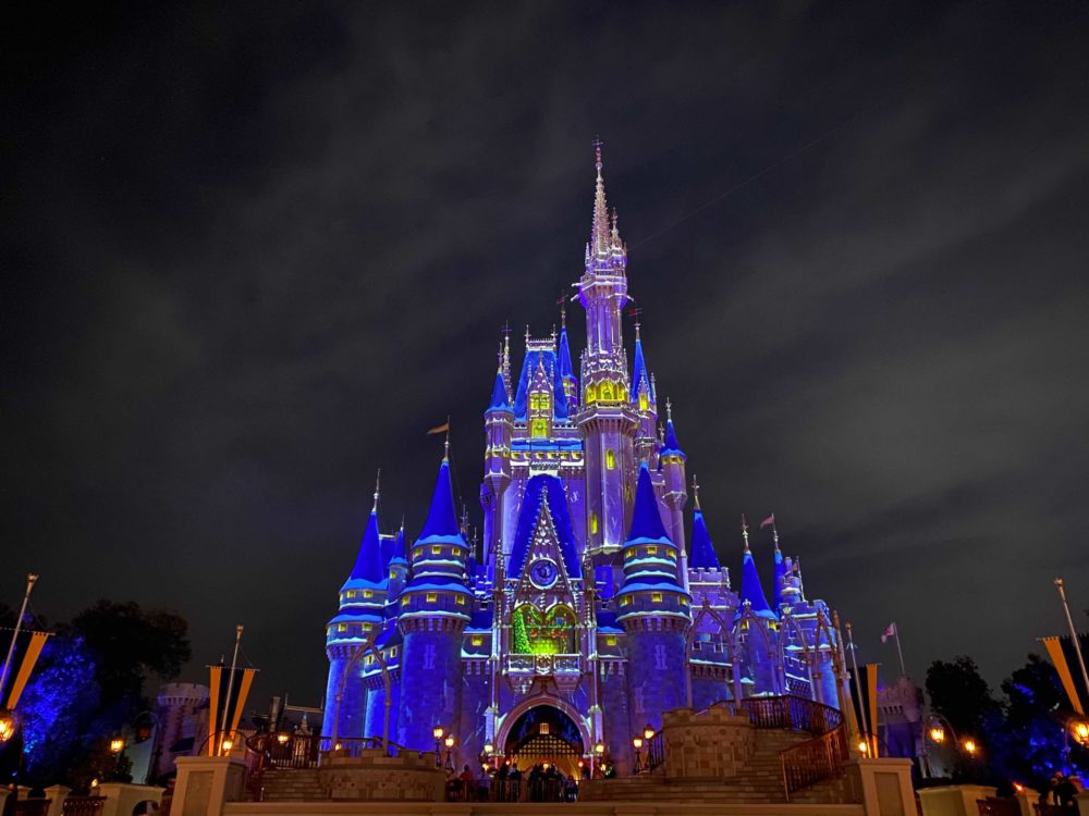 cinderella-castle-night-new-years-eve-featured-6