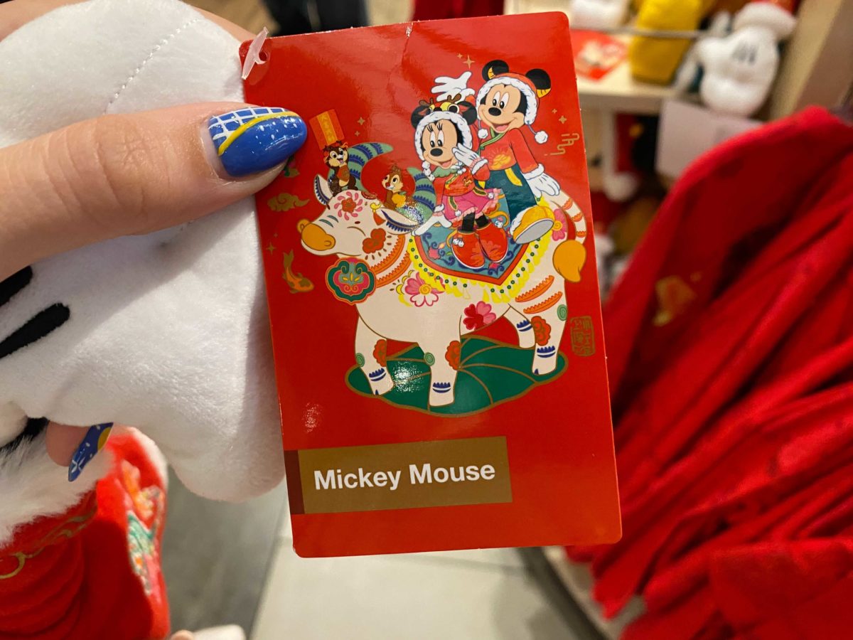 PHOTOS: New Lunar New Year Notebook Set, Mickey Mouse Plush, and