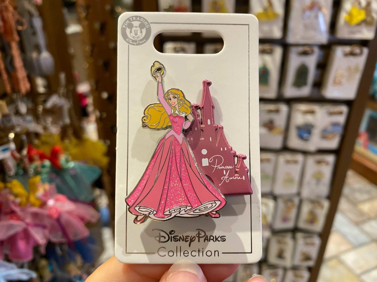 PHOTOS NEW Open Edition Disney Princess Autograph Pins