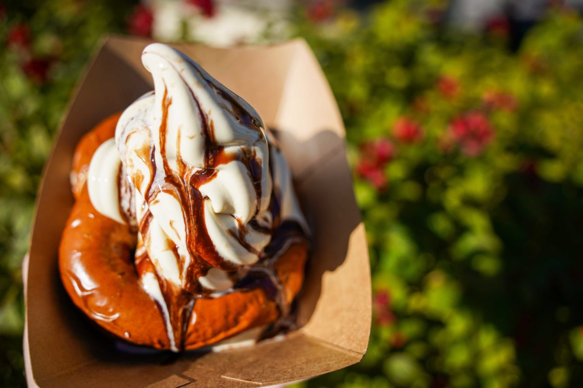 refreshment-outpost-brown-sugar-pretzel-6-6683639