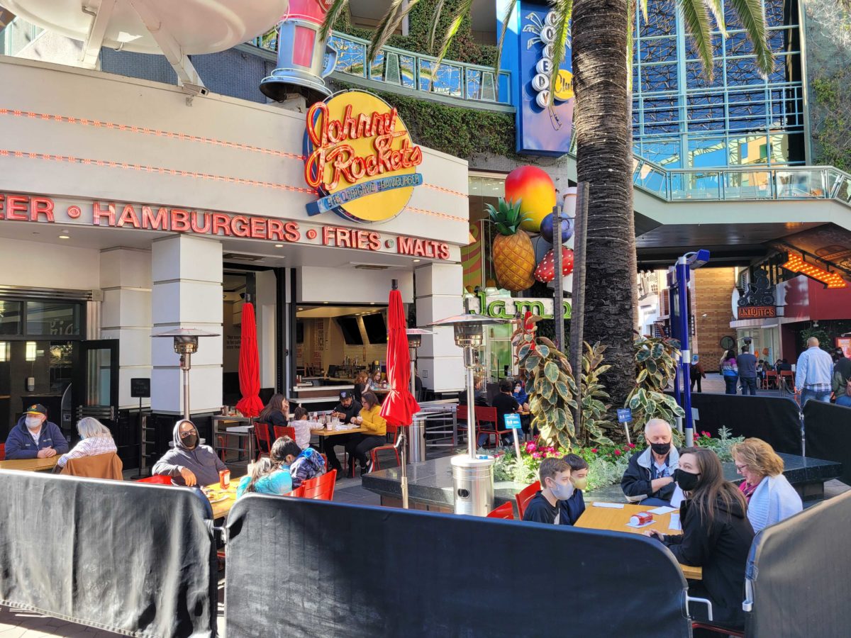 PHOTOS Outdoor Dining Returns to CityWalk at Universal Studios