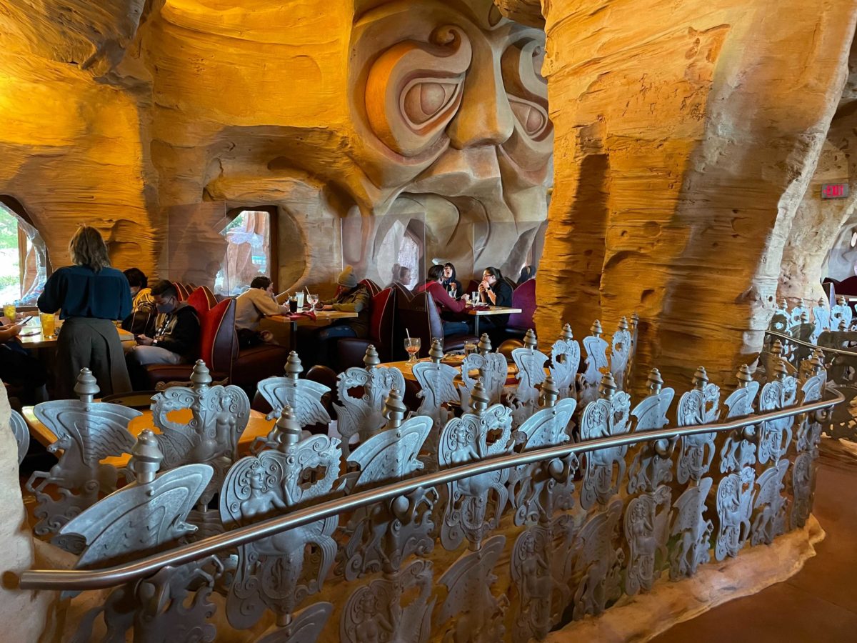 universal-orlando-mythos-restaurant-knife-fork-and-spoon-grilled-cheese-review-10-5316394