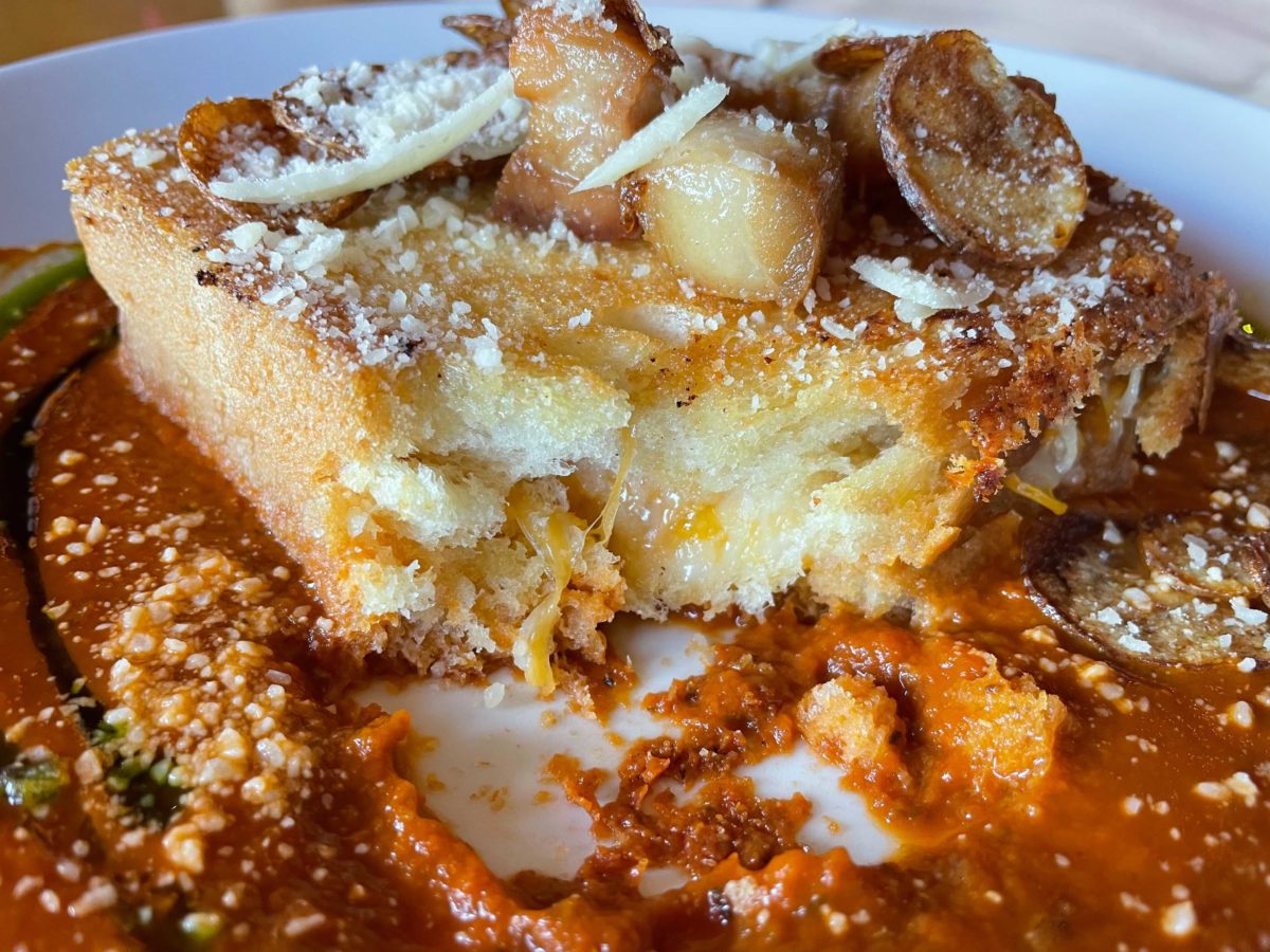 universal-orlando-mythos-restaurant-knife-fork-and-spoon-grilled-cheese-review-2-4263020