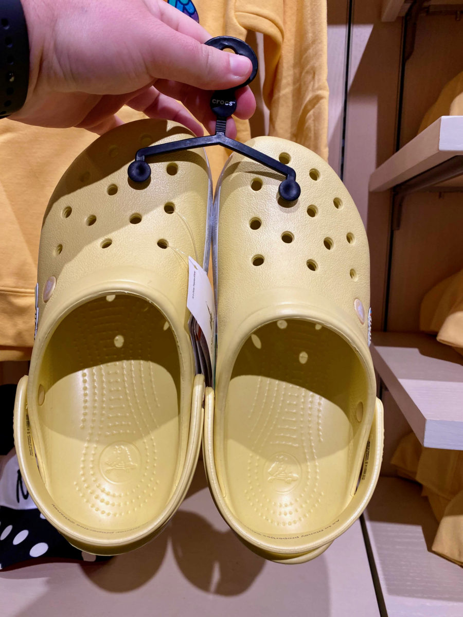 yellow-walt-disney-world-crocs-3-9061639