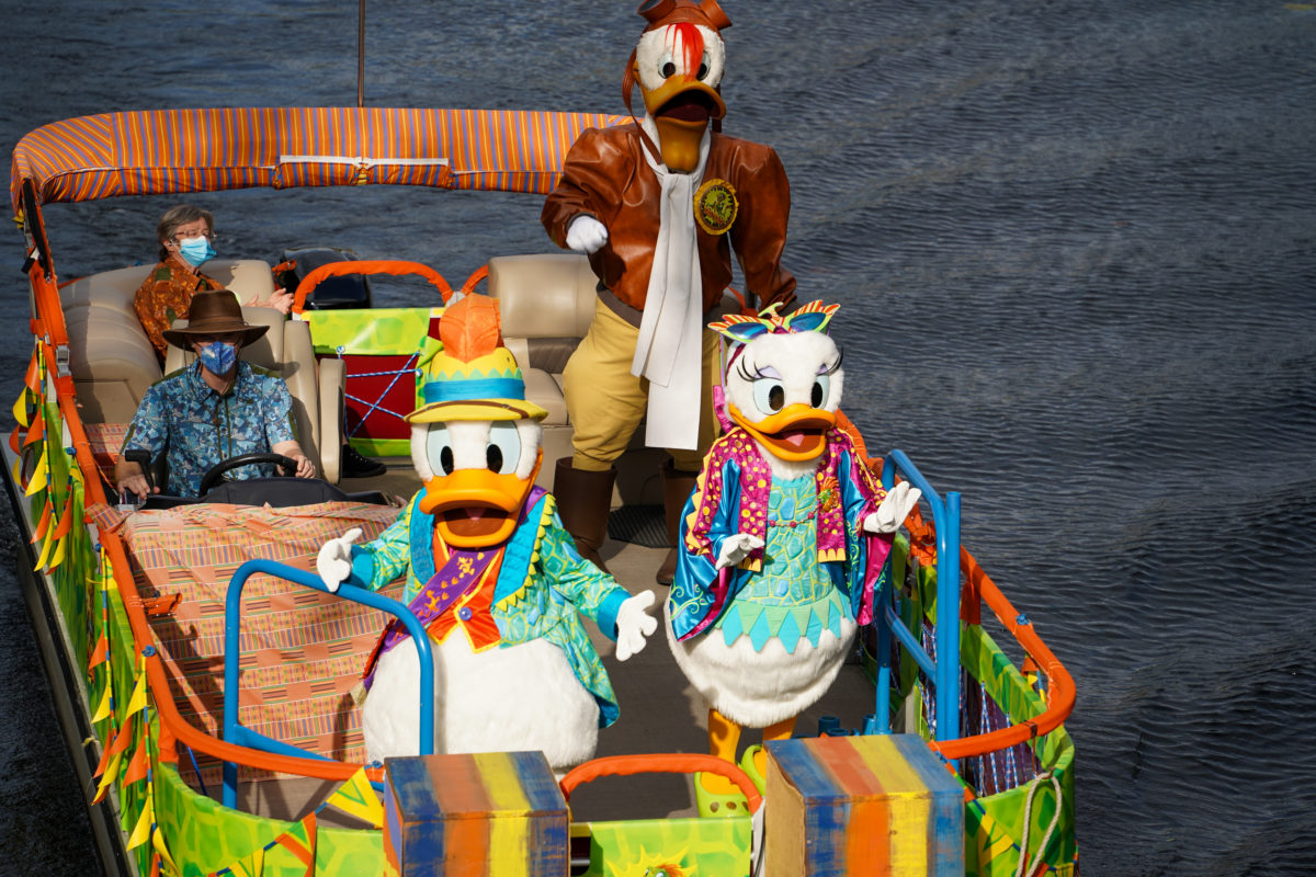 donald-and-daisy-flotilla-2-7-21-6143319