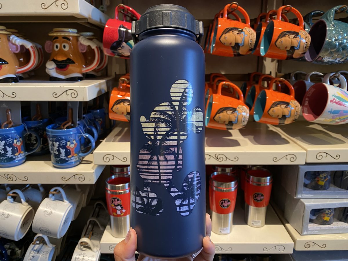 island-mickey-silhouette-metal-canteen-magic-kingdom-02022021-4282977