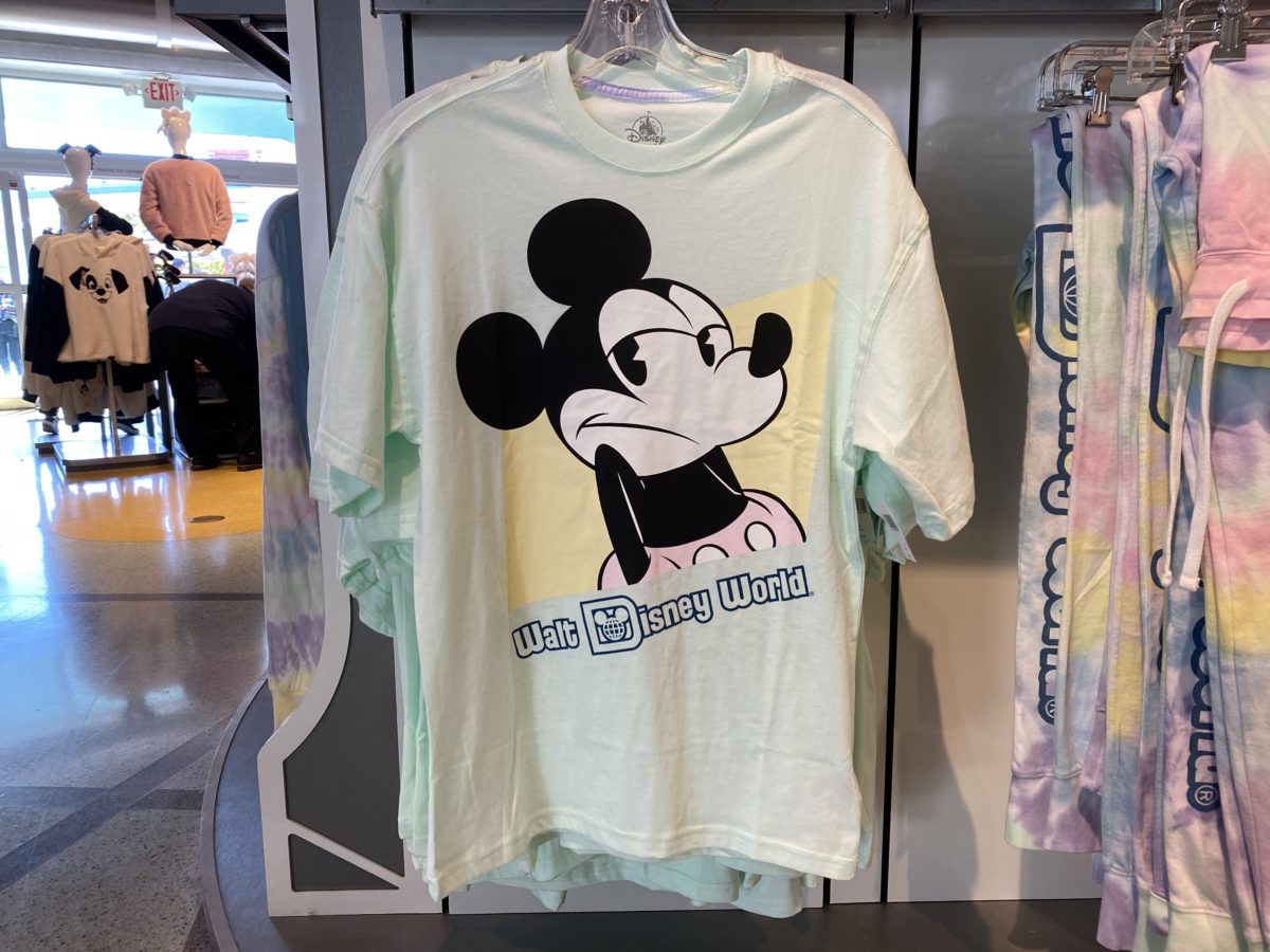 pastel-mickey-mouse-shirt-magic-kingdom-02022021-5161397