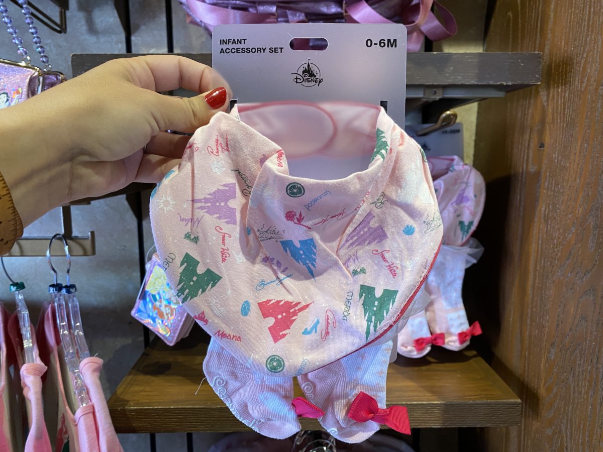 princess-castle-infant-accessory-set-magic-kingdom-02162021-3997819