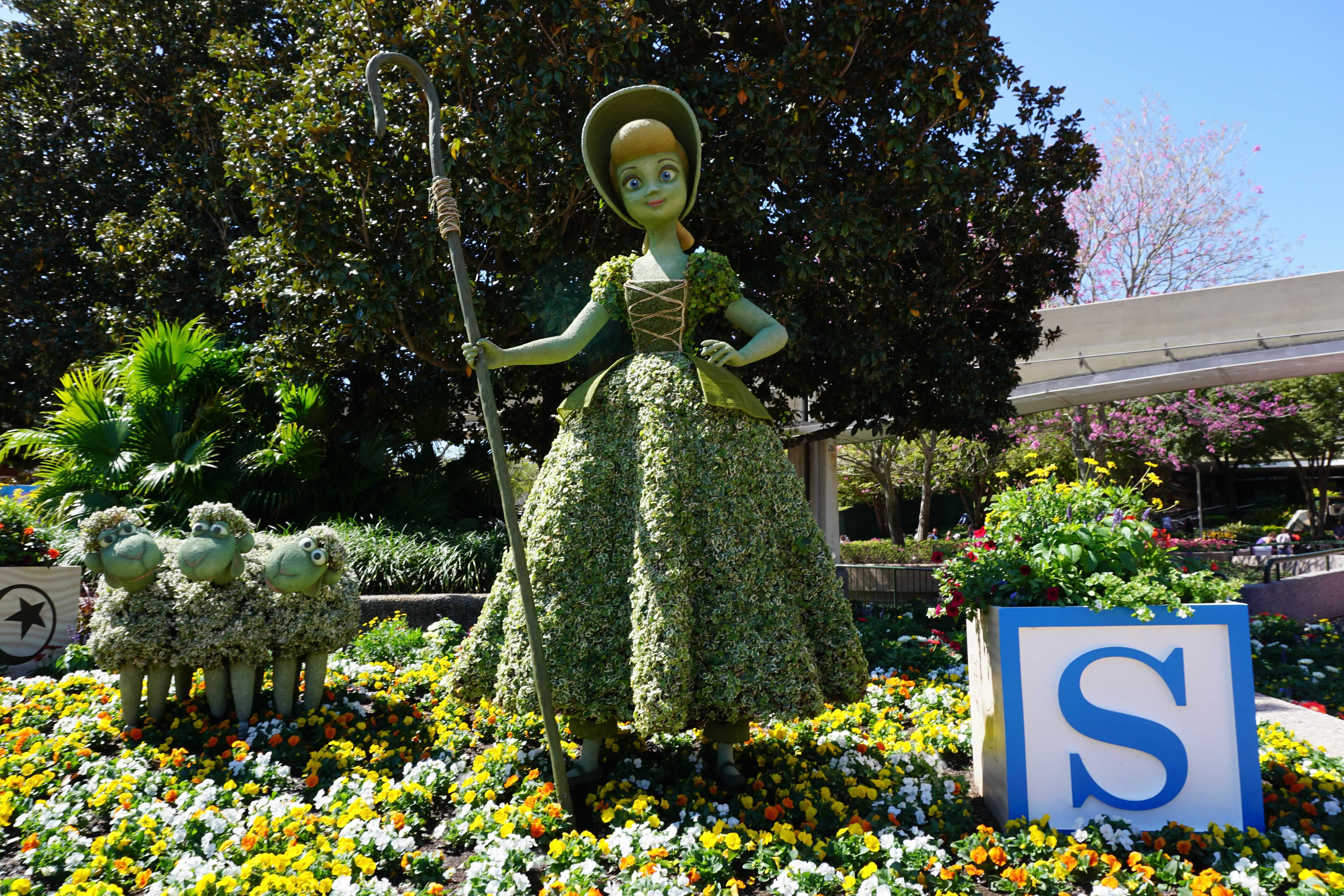 epcot-flower-and-garden-topiaries-54
