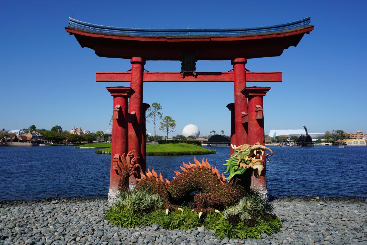 epcot-flower-and-garden-topiaries-china