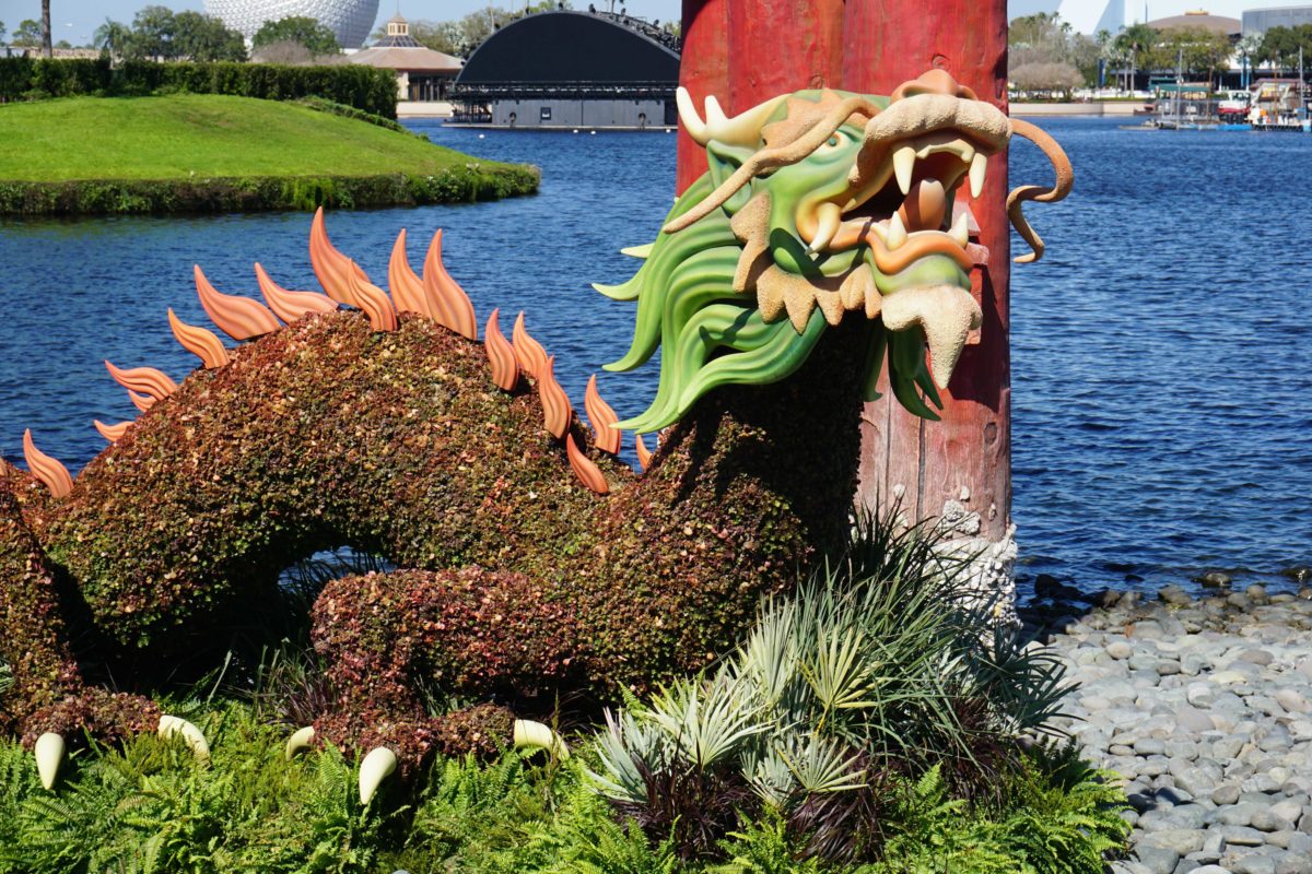 epcot-flower-and-garden-topiaries-china-2